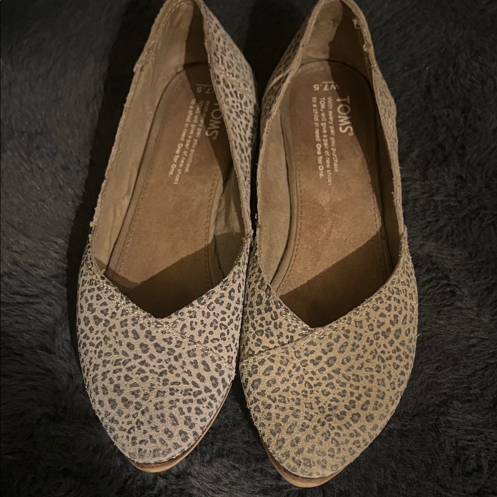 TOMS Cheetah Print Women's Flats
